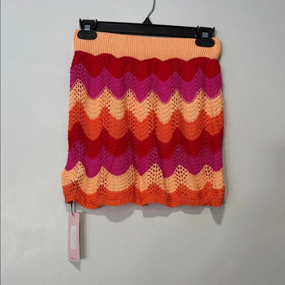 MICAS Colorful Wave Pattern Mini Skirt - Picture 1 of 5